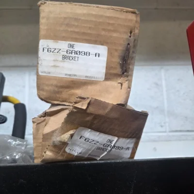 F6ZZ-6A098-A bracket and F6ZZ-6A099-A bracket